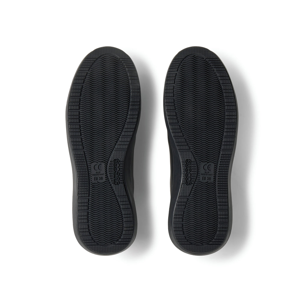 Blom Shoes 